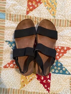 Women’s Black Elastic Strap Sandals